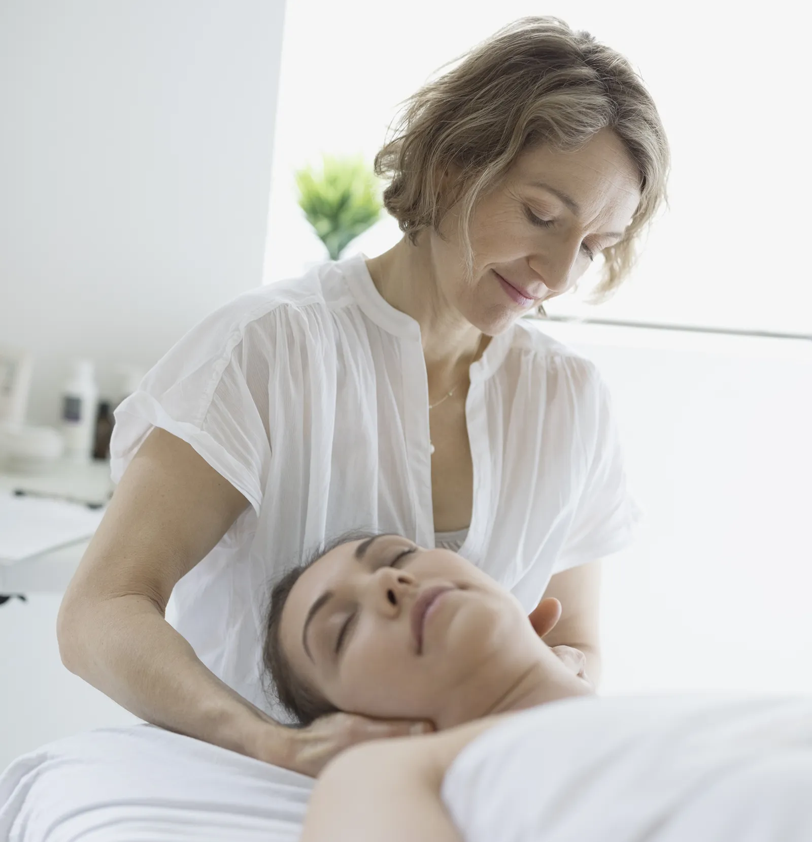 Stretching the Neck Teaser Image